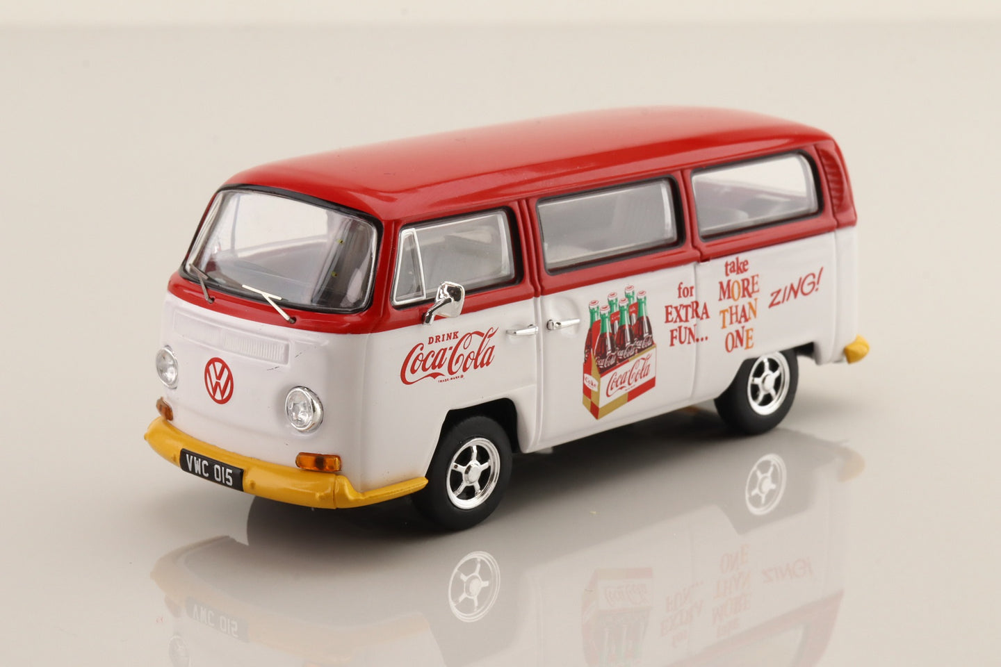 CORGI 1961 T1 VOLKSWAGEN CAMPER VAN COCA COLA ZING